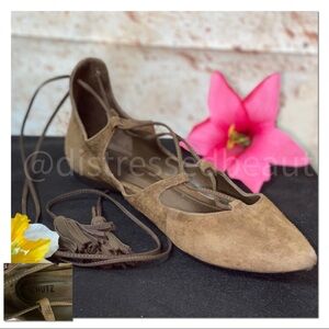 SCHUTZ EUC Brown Suede Pointed Toe Lace Up Flats